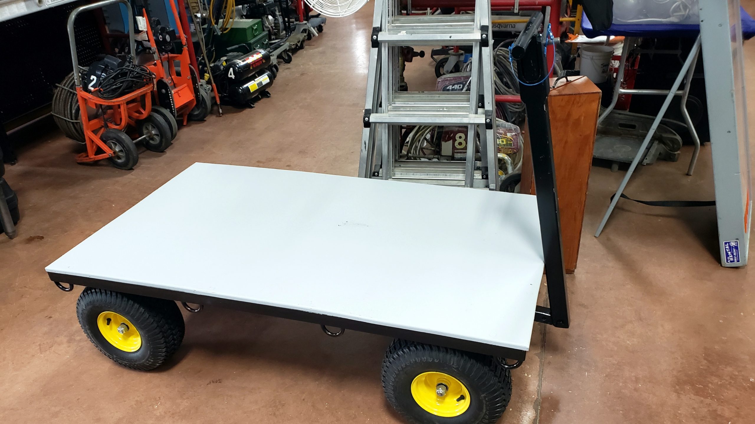 Lawn Cart Havit Supplies / AB Rental